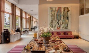 Foyer at the Morosani "Schweizerhof" in Davos