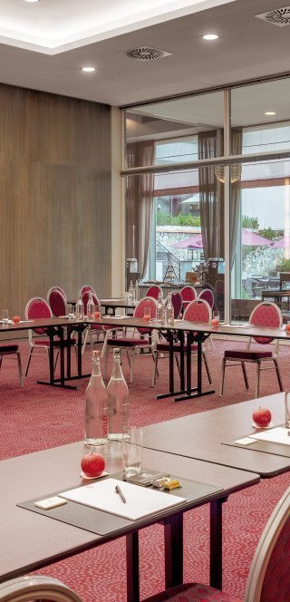 Conference room "Gardenhall" at the Morosani Hotel in Davos