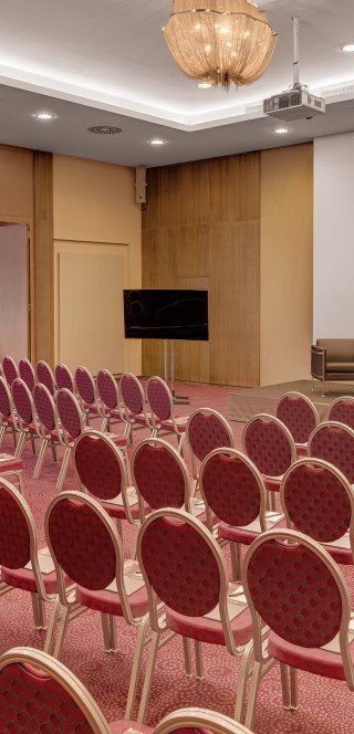Conference room "Gardenhall" at the Morosani Hotel in Davos