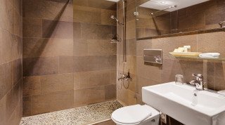 Bathroom of the Single Standard Room in Davos