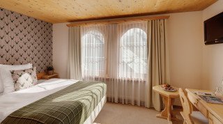 Single Standard Room at the Morosani "Posthotel" in Davos