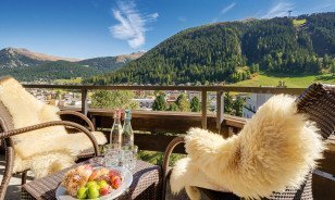 Haus Poschavio Balkon