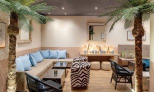 Pop-up-Shot-Bar im Morosani Hotel