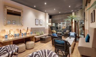 Pop-up-Shot-Bar im Morosani Hotel