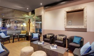 Pop-up-Shot-Bar im Morosani Hotel