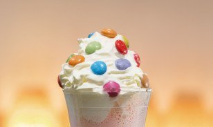 Unicorn Shot in Pop-up-Shot-Bar des Morosani Hotels