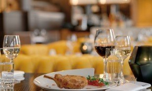 Damoro Restaurant im Morosani Schweizerhof