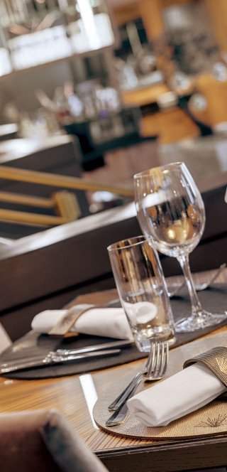 Damoro gedeckter Tisch im Damoro