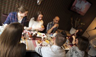 Pöstli Corner Gäste