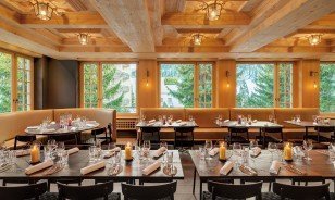 Pöstli Grill Tables in Morosani Post Hotel